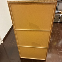 [引渡者決定]白色カラーボックスの画像