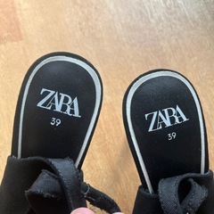 ZARA ブラック スリングバック ハイヒール 39の画像