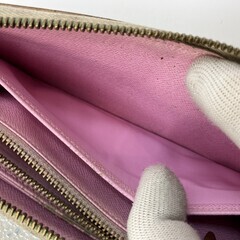 ルイヴィトン　マルチカラー　白＆ピンク　ジップ長財布　Ｍ６０２４１　　スペイン製　ジッピー・ウオレットの画像
