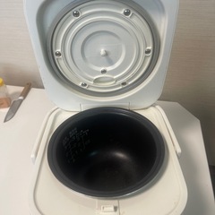 炊飯器の画像