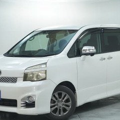 ✨両側電動スライドドア、エアロ、HIDヘッドライト、アルミホイール、3列シート、Bluetooth、フルセグナビ、バックカメラ、ETC付き！の画像