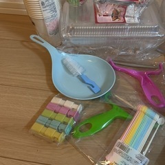 お弁当箱　水筒　ゆで卵作り機　ピーラー　ブリタ水筒の画像