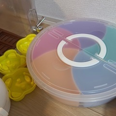 お弁当箱　水筒　ゆで卵作り機　ピーラー　ブリタ水筒の画像