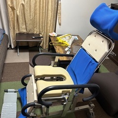 入浴用車椅子の画像