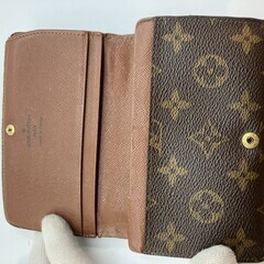 ルイヴィトン LV モノグラム 二つ折り コンパクト ジップ財布 折り財布 メンズ レディース フランス製の画像