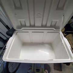 売れなければ取り消します　イグルー　igloo　大型クーラーボックスの画像