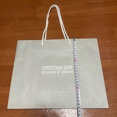 ディオール　紙袋の画像