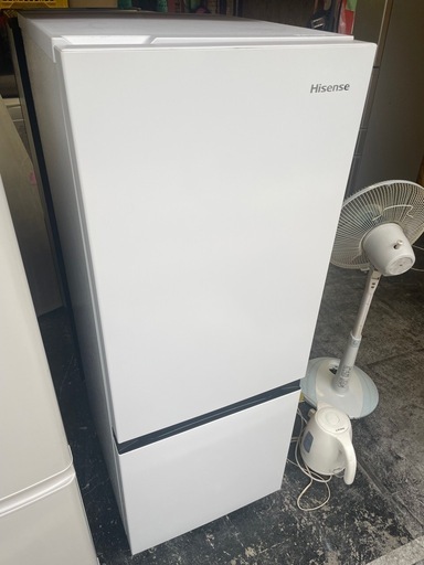 【中古】¥13,800 ハイセンス　2ドア冷蔵庫　162リットル【I I078】