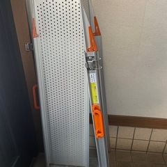 車椅子　スロープの画像
