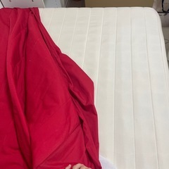 脚付きマットレスベッドの画像