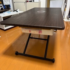昇降式テーブルの画像
