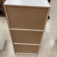 J5646【リユースのサカイ柏店】　カラーBOX　クリーニング済みの画像