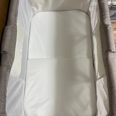 取引者様決定しました。ベビーベッドの画像