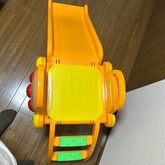 滑り台の画像