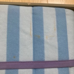 薄い毛布の画像