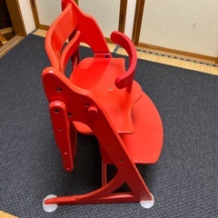 幼児椅子の画像