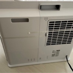 セラミックファンヒーター
の画像