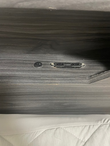 収納付きダブルベッド
