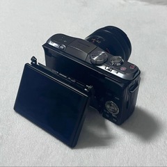 早い者勝ち！【美品】ミラーレス 一眼　Panasonic DMC-GF6W ②の画像