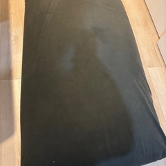 Yogibo Midi ダークグレー ビーズクッションの画像