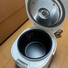 炊飯器
の画像