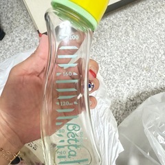 哺乳瓶の画像