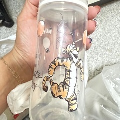 哺乳瓶の画像