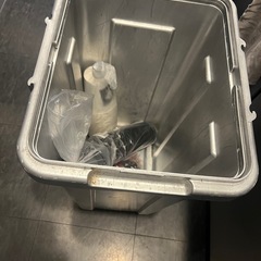 大型ゴミ箱（シルバー加工）の画像