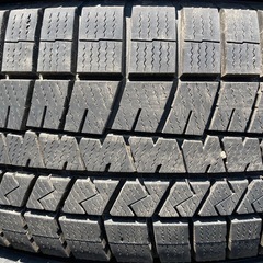 DUNLOP 225/65R17 24年製　冬タイヤの画像