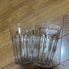 ガラスコップ　2つ　の画像