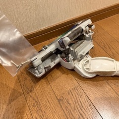 日立　掃除機　コード式　CV-PM8 ゴミ捨てサイン付き　アレルオフ機能の画像