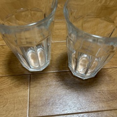 ガラスコップ　2つ　の画像
