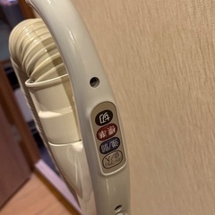 日立　掃除機　コード式　CV-PM8 ゴミ捨てサイン付き　アレルオフ機能の画像