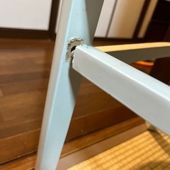 モノトーンダイニングチェアの画像
