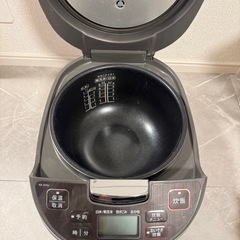 SHARP製炊飯器KS-S10J-Sの画像
