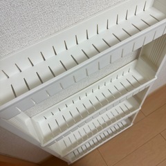 収納棚の画像