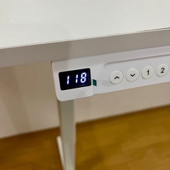 電動昇降デスクの画像