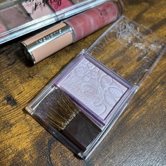 ジバンシー⭐︎セザンヌ等　化粧品3点セットの画像