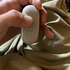 WF-1000XM4実働本体のみの画像