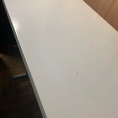 ハイテーブル1台(同じ物2台あり)の画像