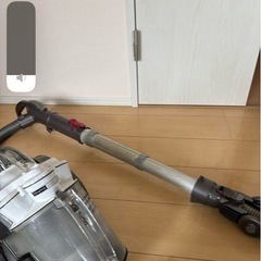 ダイソン　キャニスター型サイクロン式掃除機の画像