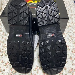 作業靴　安全靴の画像