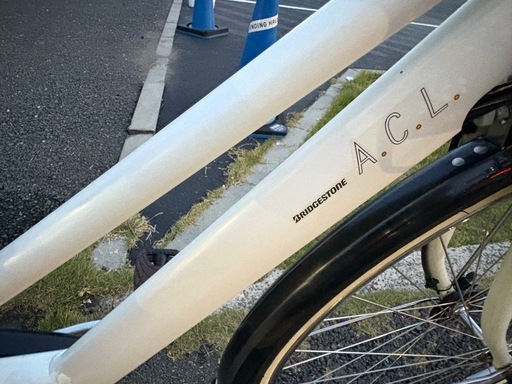 中古27インチブリヂストン電動アシスト自転車　8段　12.8Ah 大阪