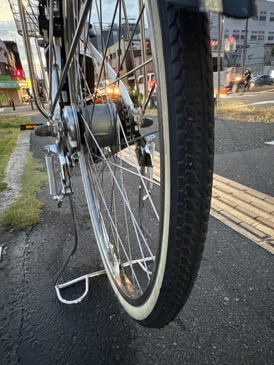 中古27インチブリヂストン電動アシスト自転車　8段　12.8Ah 大阪