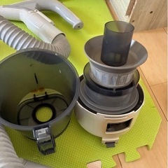 掃除機　イズミクリーナー SVC-100の画像