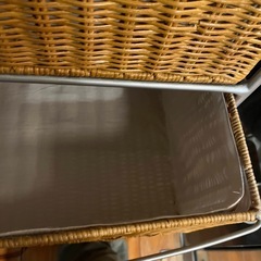 ラタンラック　棚の画像