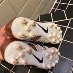 サッカー　NIKE スパイクの画像