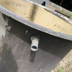 FRP水槽　丸型　大きな水桶　T型　の画像
