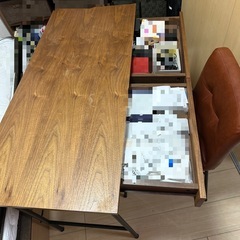 【急募】デスク&チェア　ウォールナットの画像