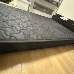 セミダブルサイズのマットレスの画像